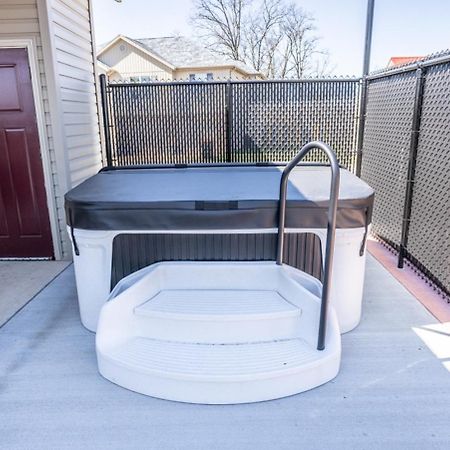 Tiny Home With Hot Tub Near Ft Leonard Wood! Waynesville Exteriér fotografie