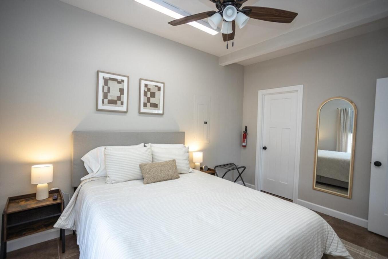 Tiny Home With Hot Tub Near Ft Leonard Wood! Waynesville Exteriér fotografie